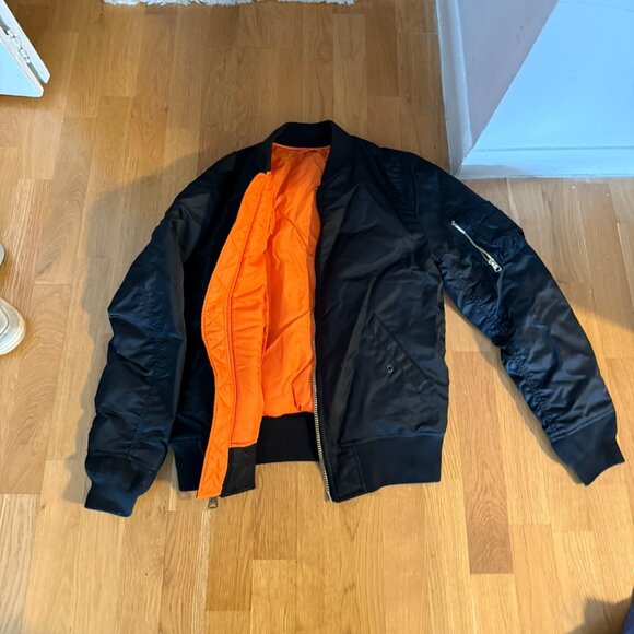 Alpha Industries MA-1 W Bomber - Picture 1 of 2